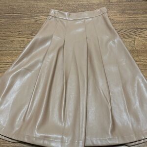 Elegant Tan Women's Skirt.